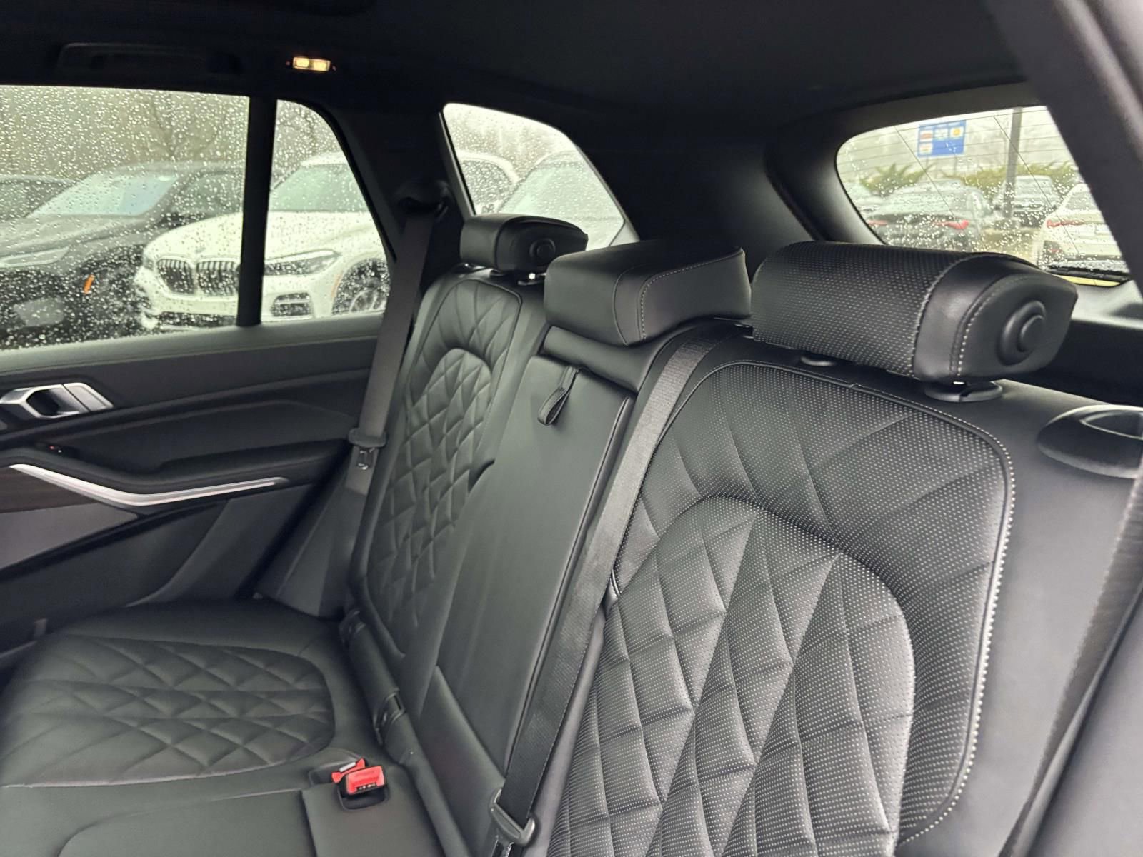 New 2026 BMW X5 xDrive50e w/ M Sport Package image 25