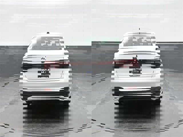 New 2026 Volkswagen Jetta SE image 6