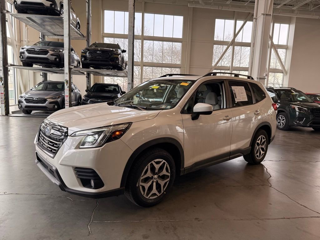 Used 2022 Subaru Forester Premium image 7
