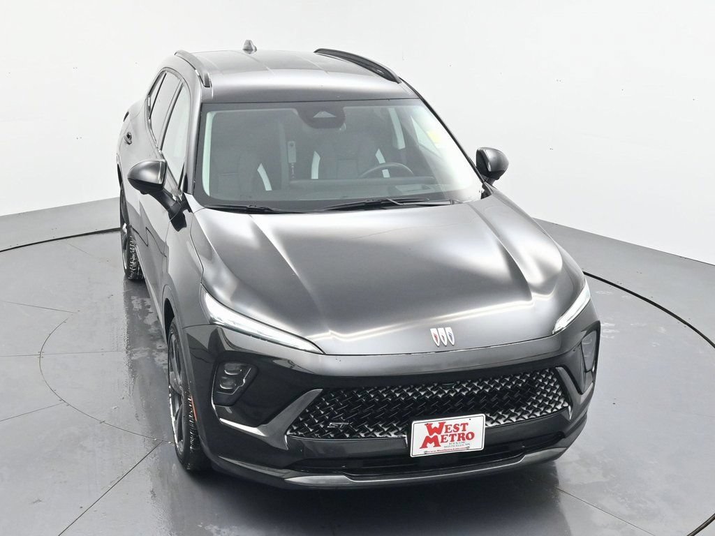 Used 2025 Buick Envision Sport Touring AWD/4WD image 4