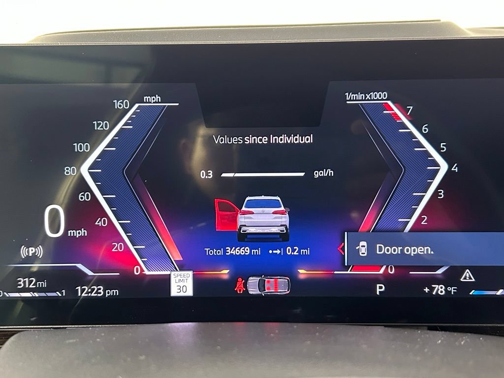 Used 2024 BMW X5 xDrive40i AWD/4WD image 30