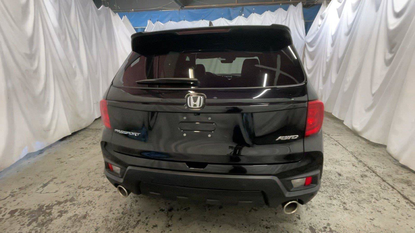Certified 2025 Honda Passport EX-L image 8