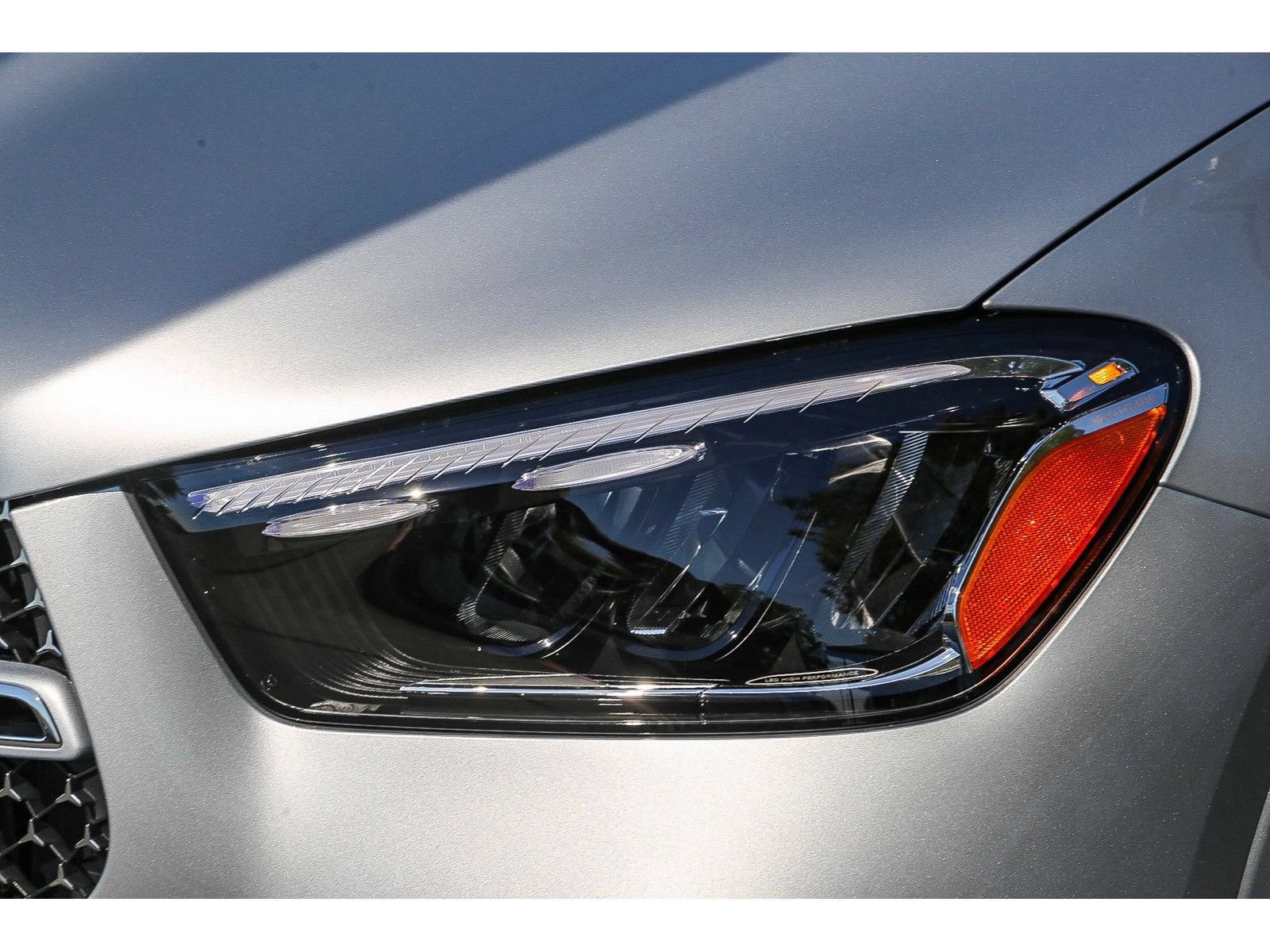 Used 2025 Mercedes-Benz GLE 580 4MATIC image 9