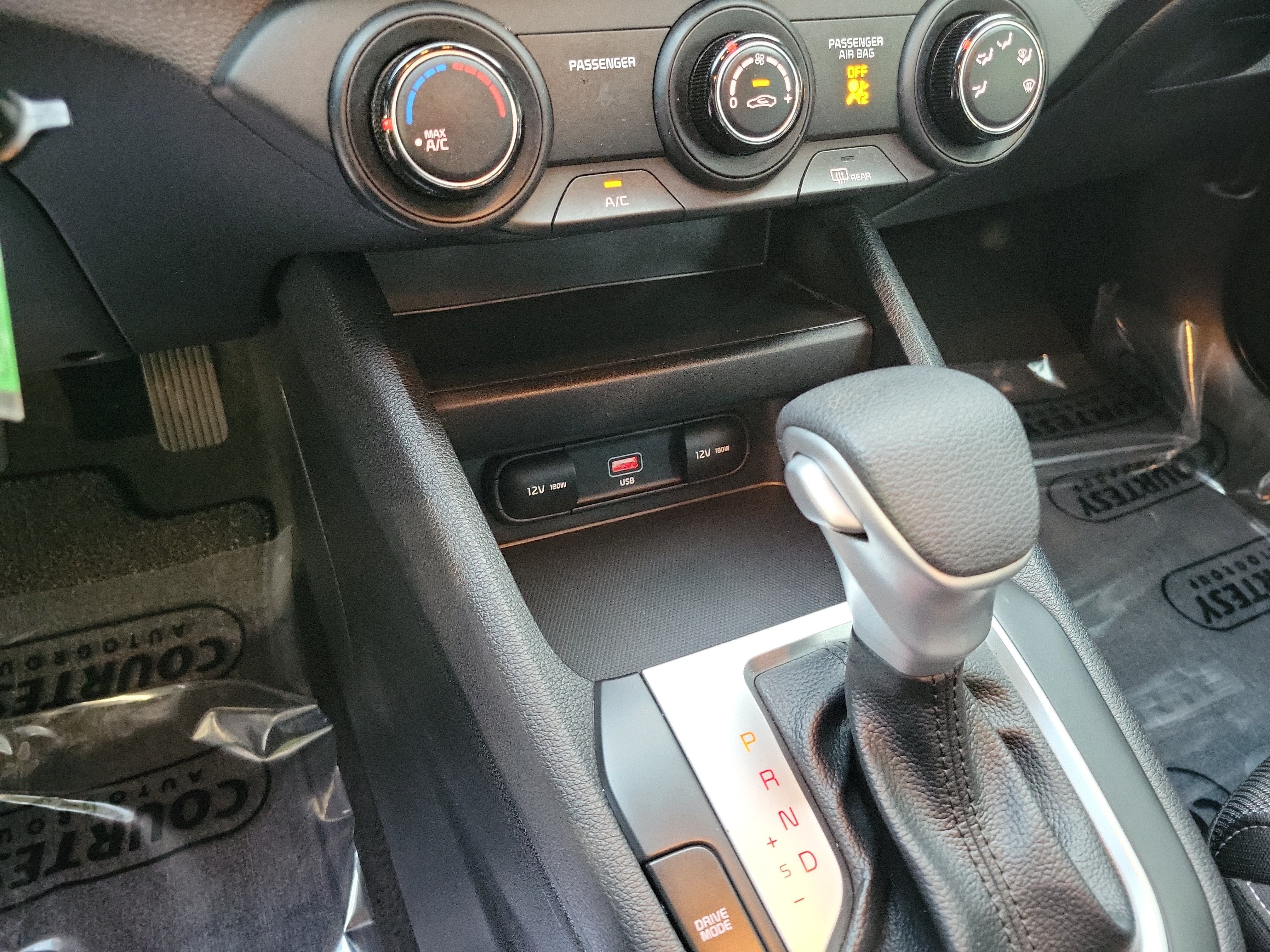 Certified 2023 Kia Forte LXS w/ LXS Technology Package FWD image 18