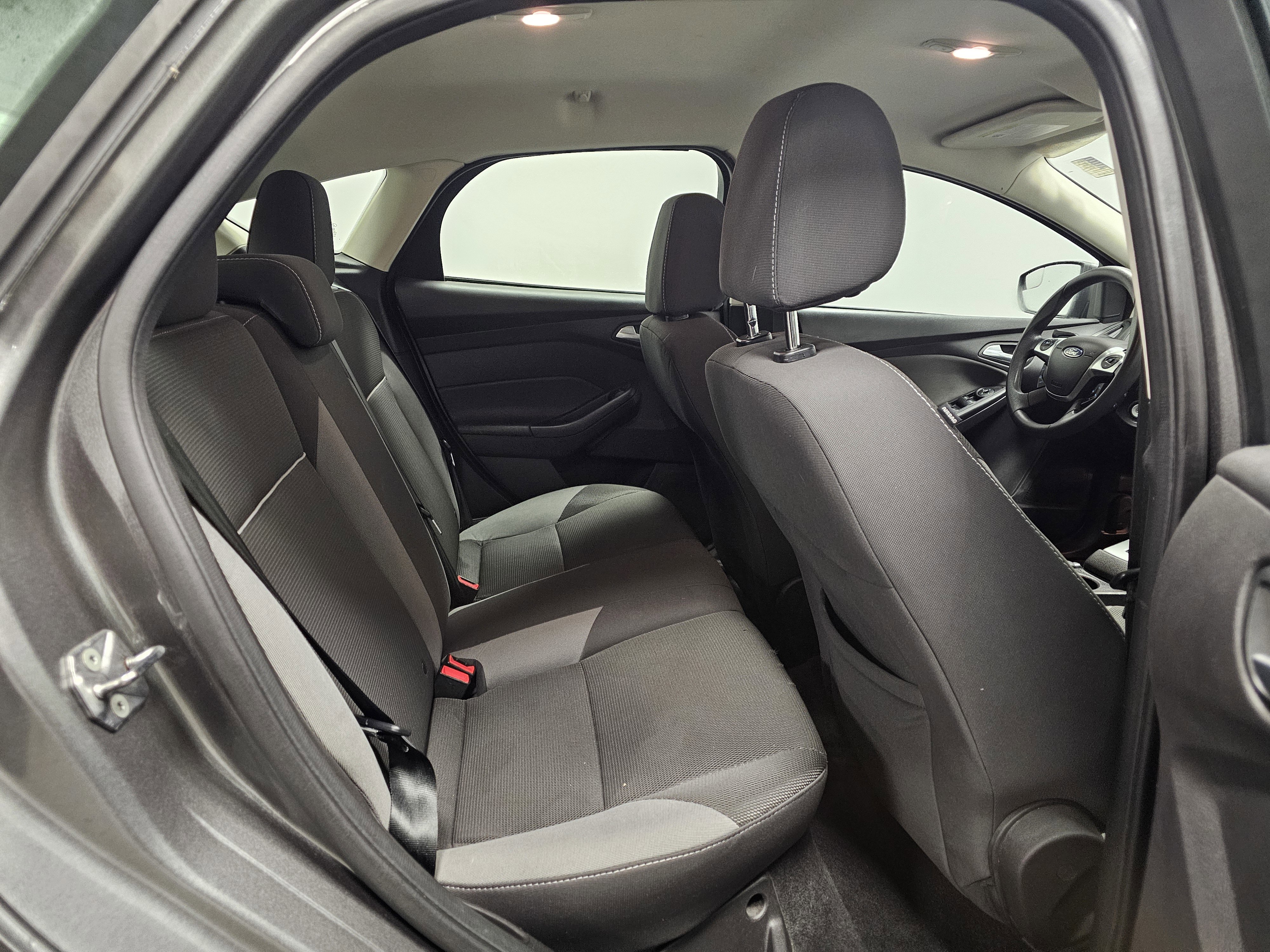 Used 2012 Ford Focus SE image 15