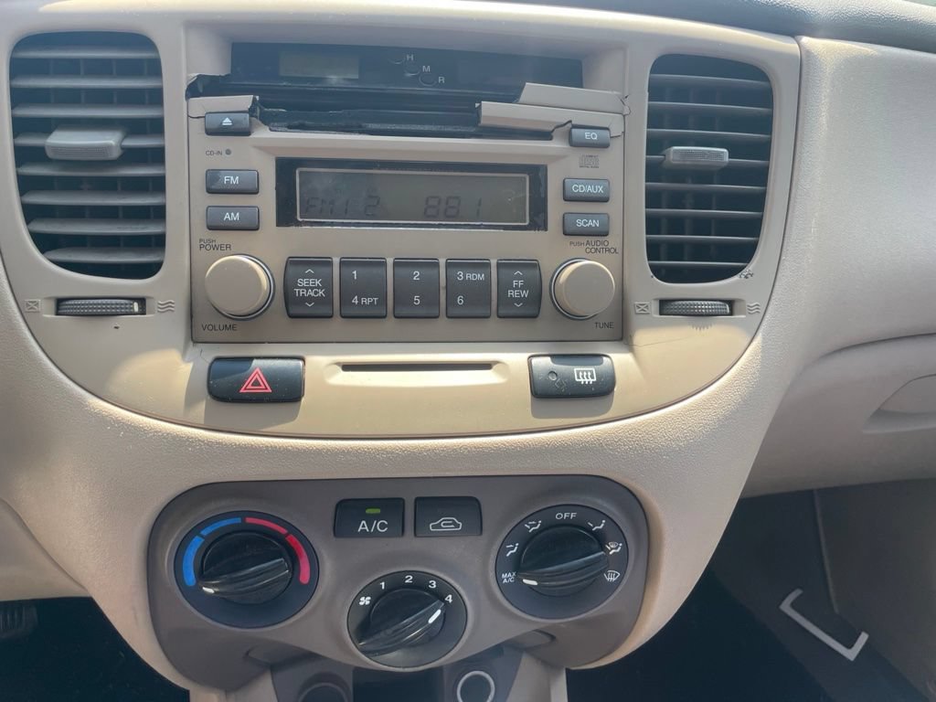 Used 2008 Kia Rio LX FWD image 11