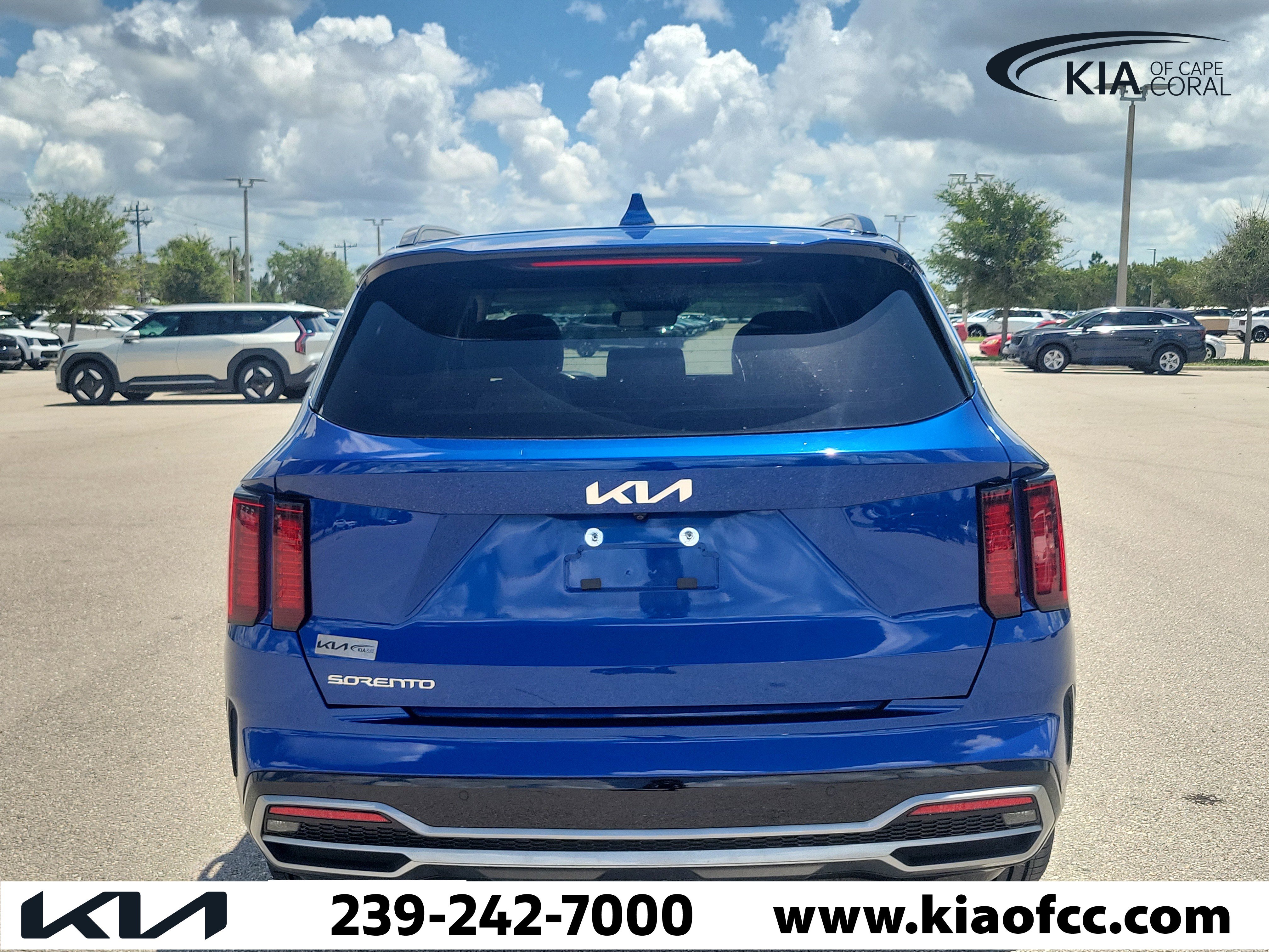 Certified 2023 Kia Sorento S w/ Panoramic Sunroof Package FWD image 5
