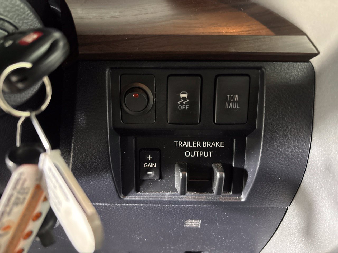 Used 2018 Toyota Tundra Limited AWD/4WD image 14