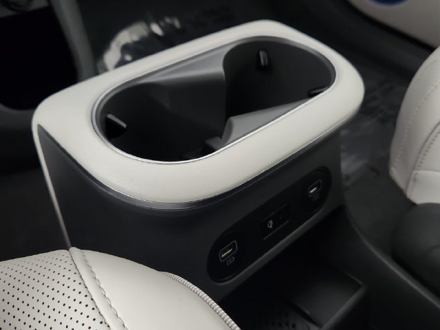 Certified 2024 Hyundai Ioniq 5 Limited AWD/4WD image 29