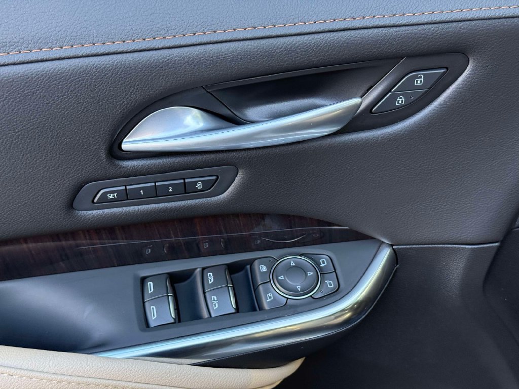 Certified 2025 Cadillac XT4 Premium Luxury FWD image 21