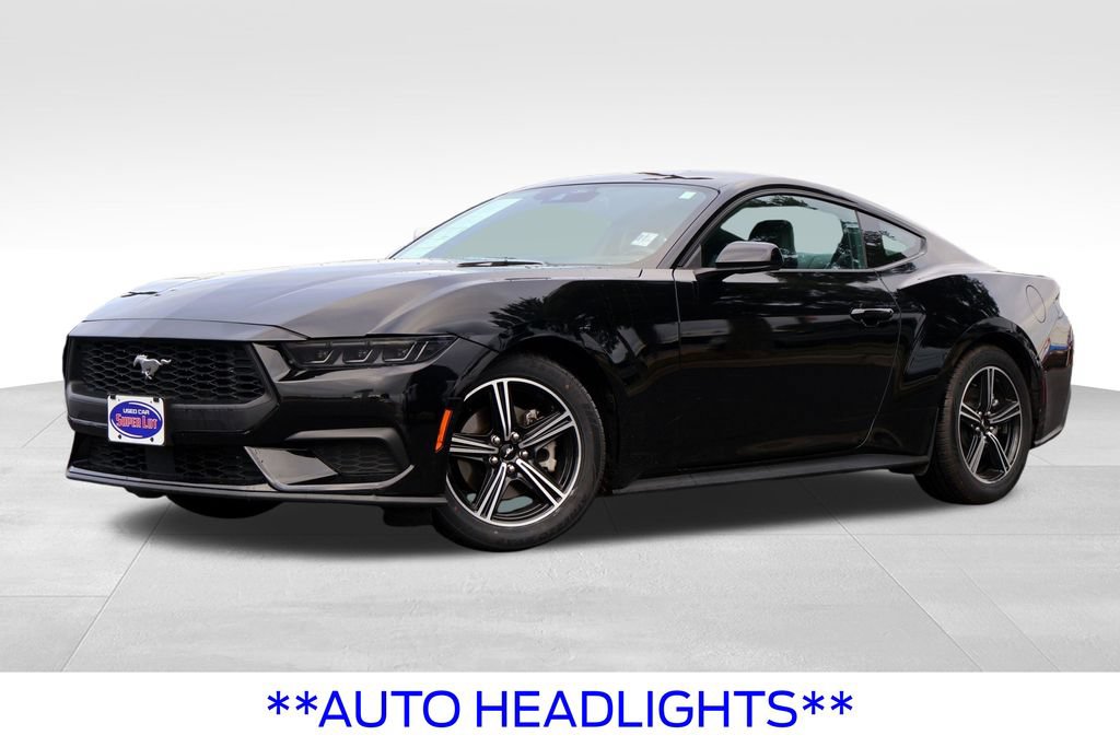 Used 2025 Ford Mustang Premium RWD image 21