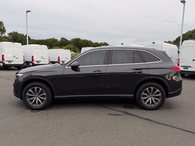Used 2024 Mercedes-Benz GLC 300 4MATIC image 4