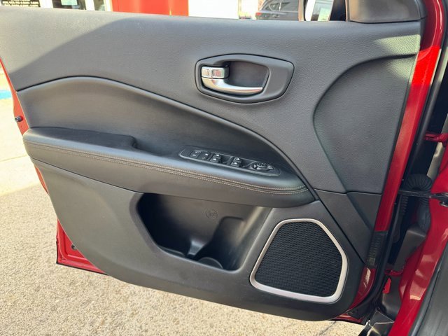 Used 2019 Jeep Compass Limited image 7