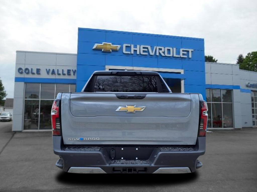 New 2025 Chevrolet Silverado EV LT image 4