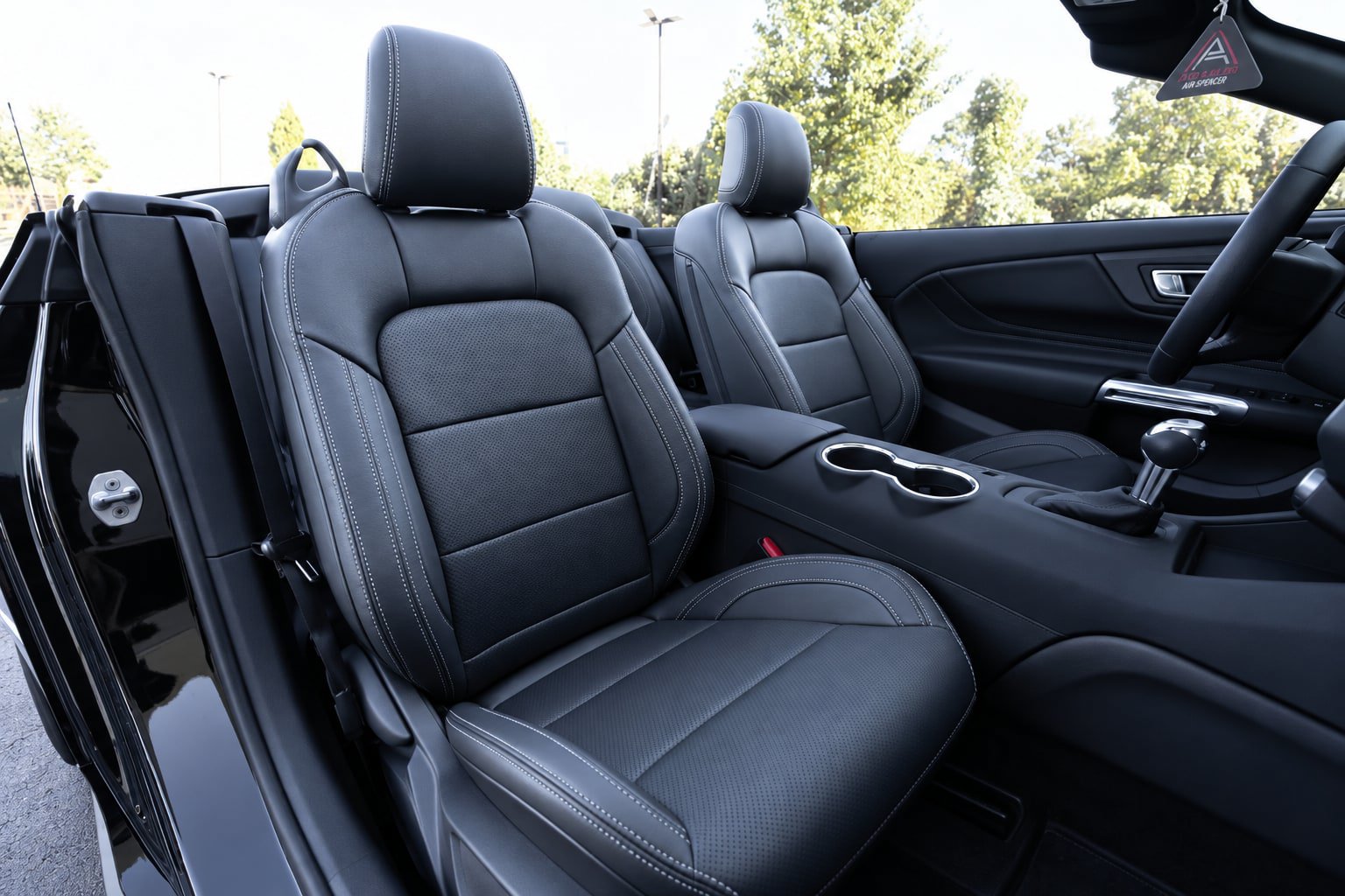Used 2026 Ford Mustang Premium RWD image 29