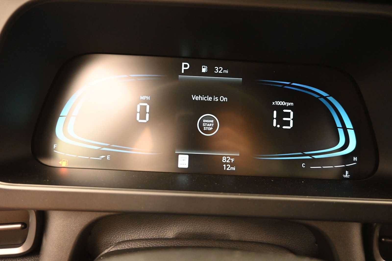 New 2026 Hyundai Elantra Sport FWD image 17