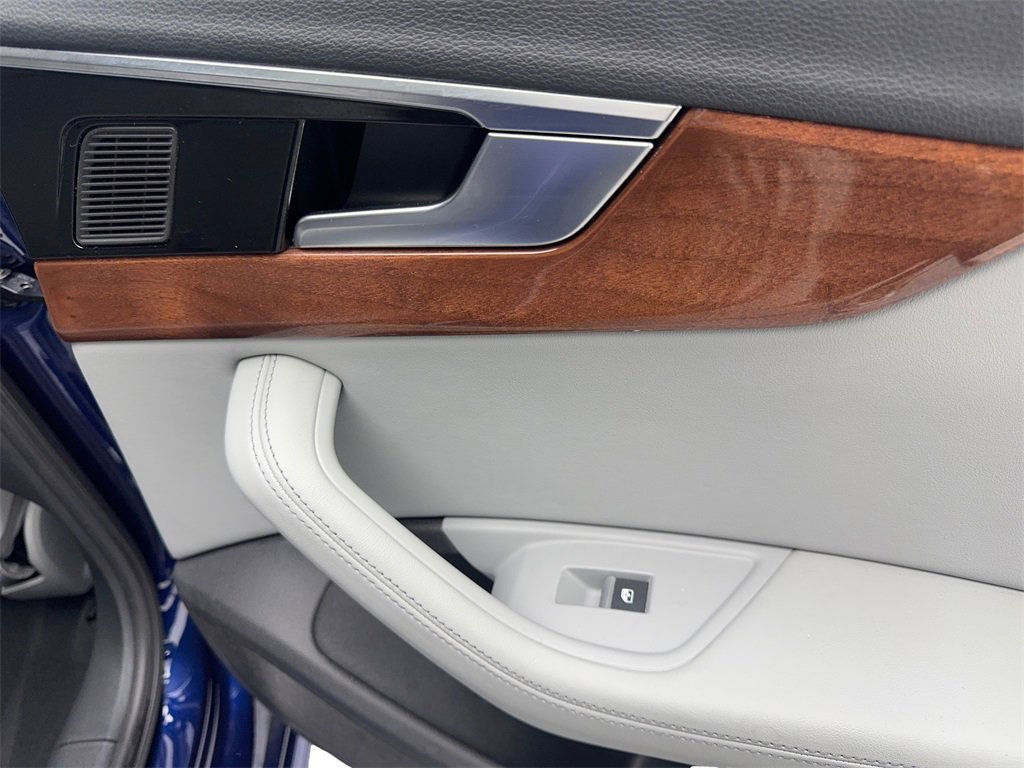 Used 2022 Audi A4 2.0T Premium Plus w/ Premium Plus Package image 44