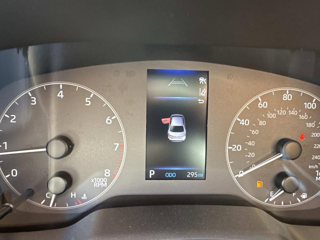 Used 2025 Toyota Corolla SE image 13