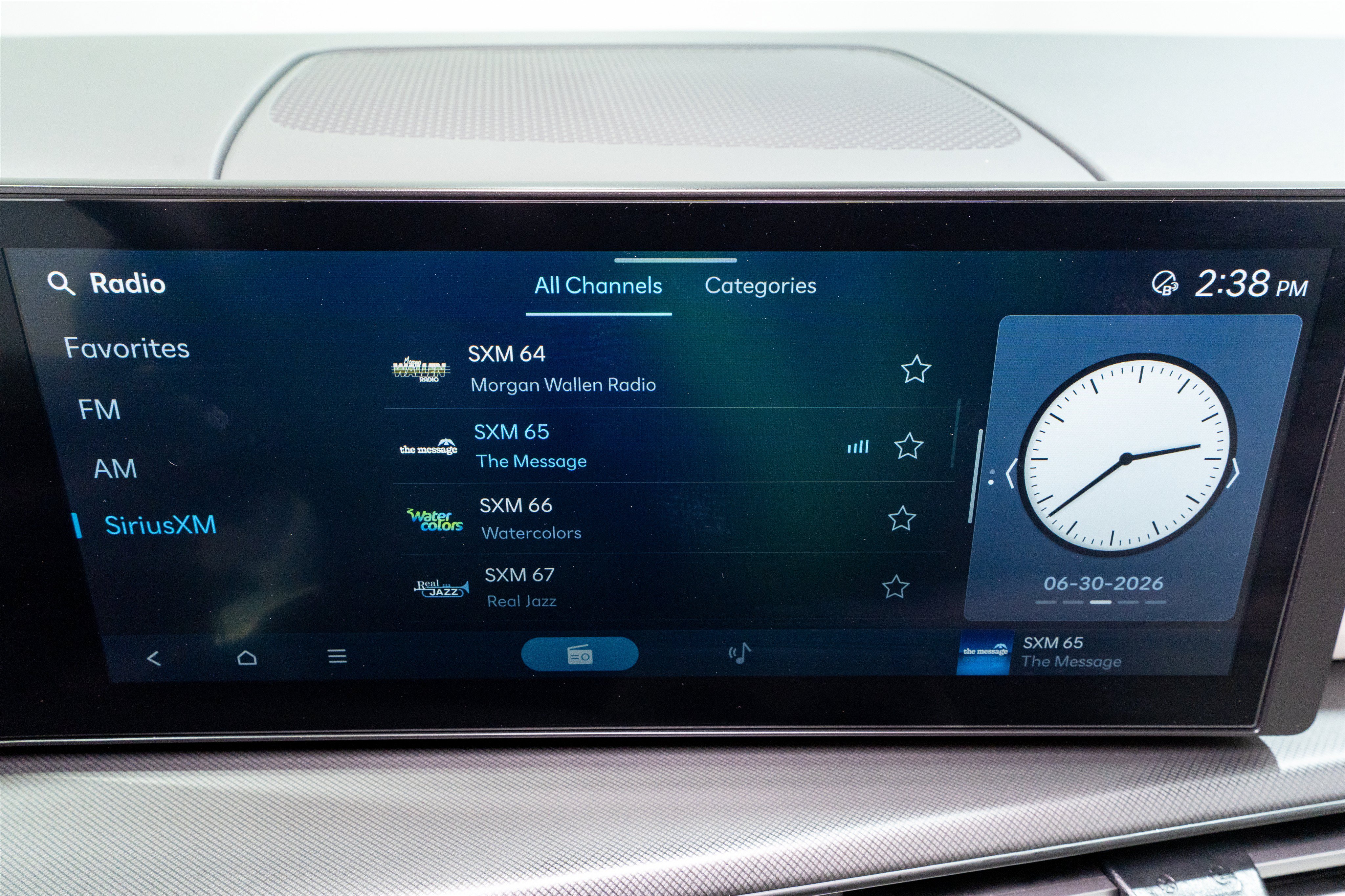 Used 2025 Hyundai Santa Fe SEL FWD image 17
