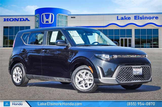 Used 2023 Kia Soul LX w/ Option Group 015
