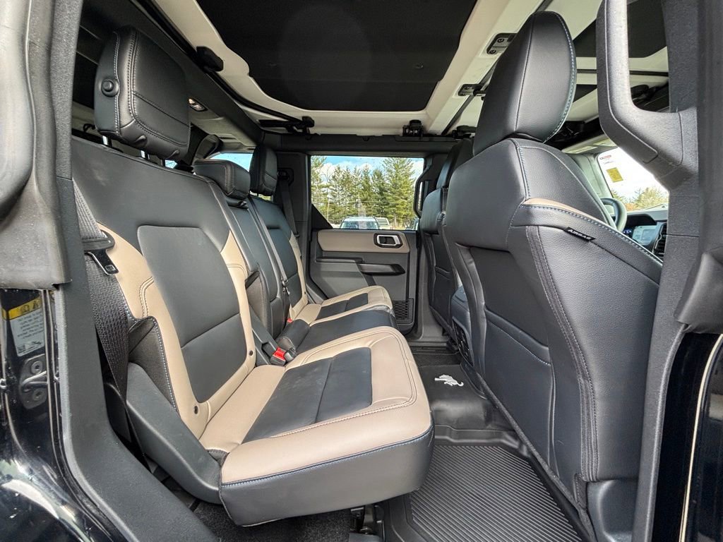 Used 2024 Ford Bronco Wildtrak image 15