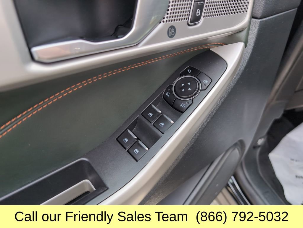 Used 2022 Ford Explorer Timberline w/ Timberline Technology Package AWD/4WD image 14