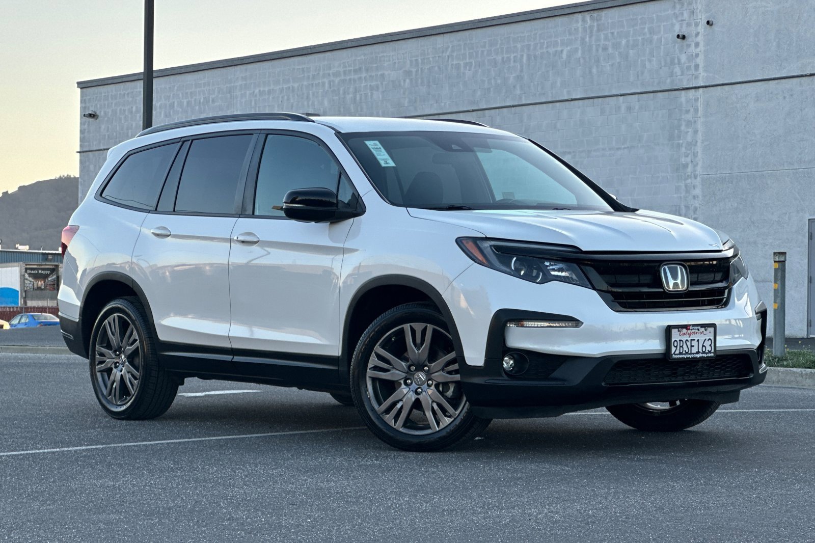 Used 2022 Honda Pilot Sport image 2