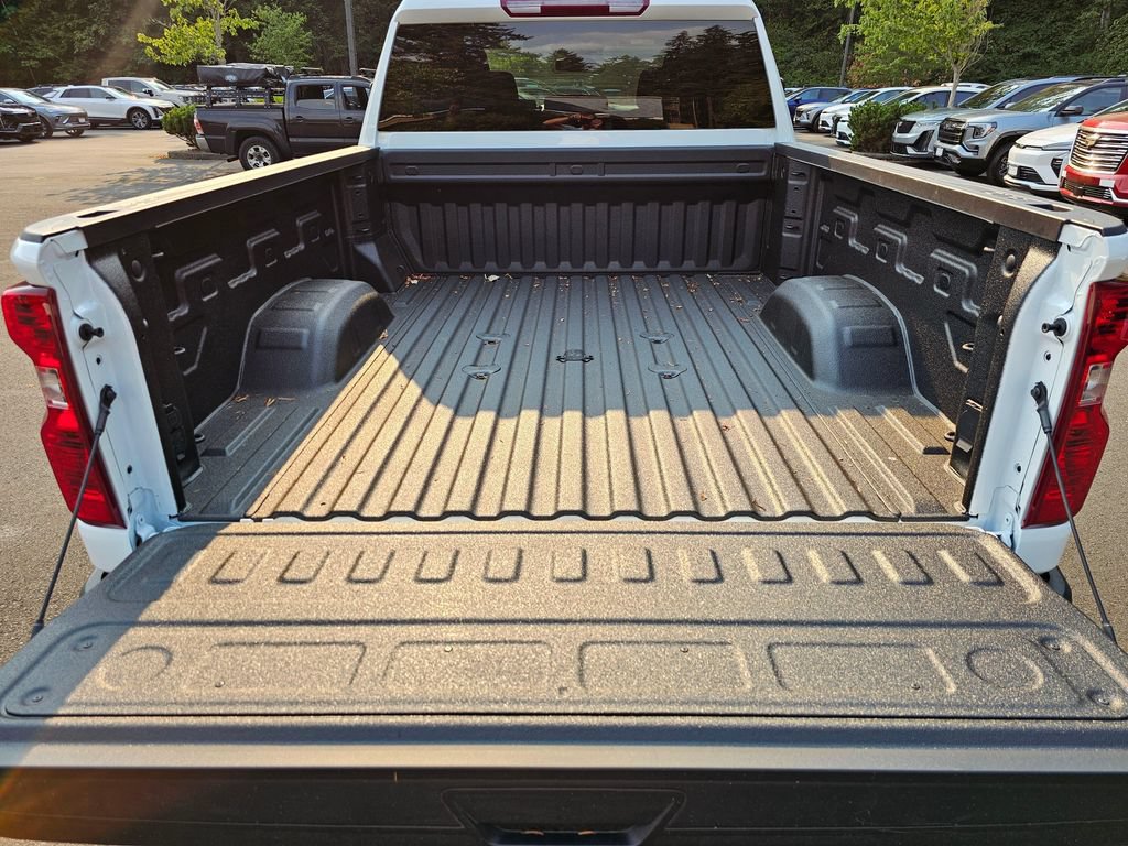 New 2026 Chevrolet Silverado 2500 Custom w/ Custom Value Package AWD/4WD image 13