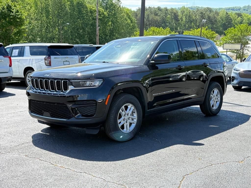 Used 2022 Jeep Grand Cherokee Laredo w/ Luxury Tech Group I image 8