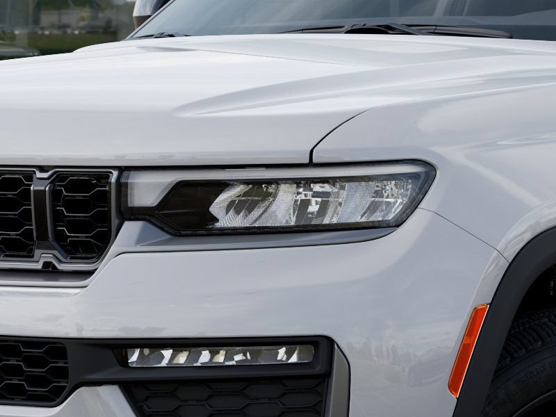 New 2026 Jeep Grand Cherokee Limited w/ Limited Altitude Package RWD image 11