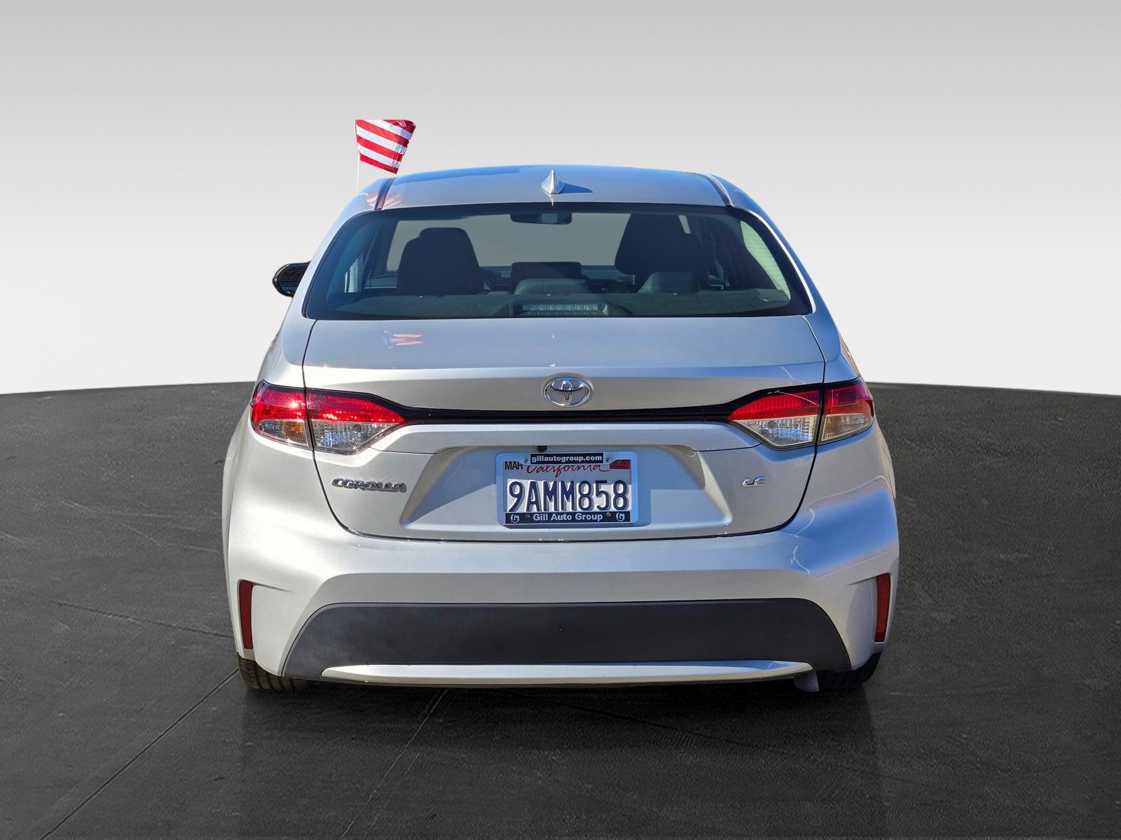 Used 2022 Toyota Corolla LE image 6