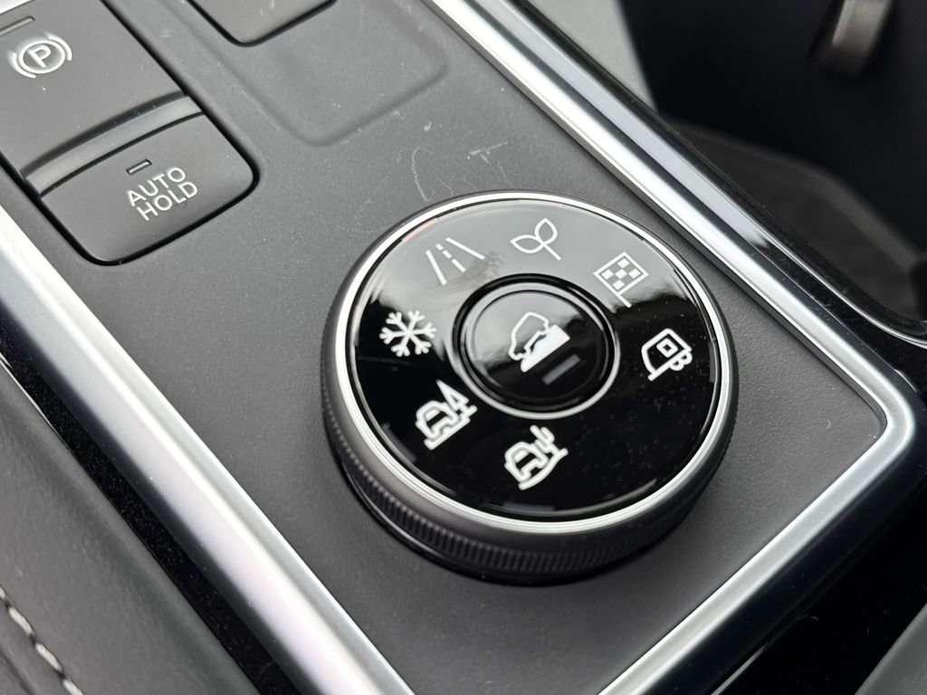 New 2026 Nissan Pathfinder SV w/ SV Premium Package image 37