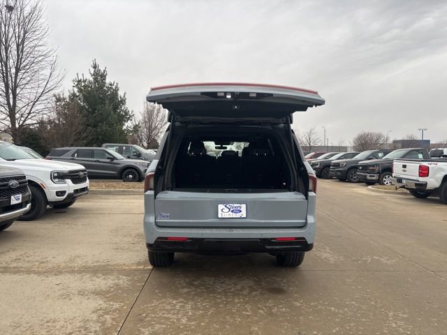 New 2025 Lincoln Navigator Reserve w/ Jet Appearance Package image 6
