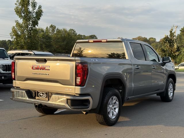 Used 2025 GMC Sierra 1500 SLE AWD/4WD image 3