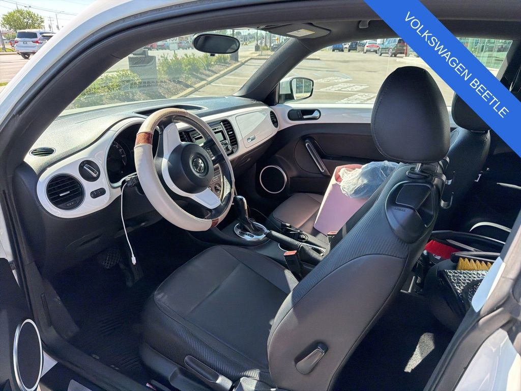 Used 2012 Volkswagen Beetle 2.5 FWD image 6