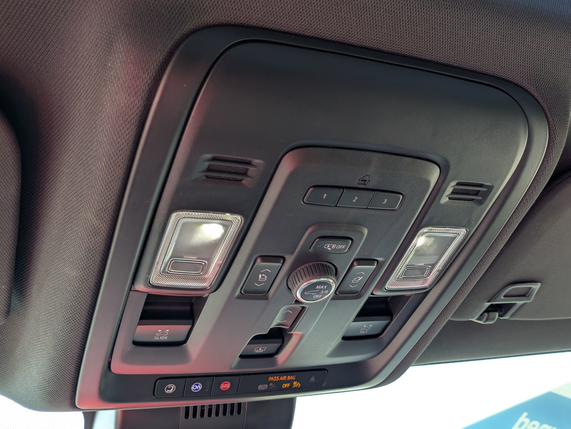 Used 2023 Chevrolet Tahoe Z71 w/ Luxury Package AWD/4WD image 25