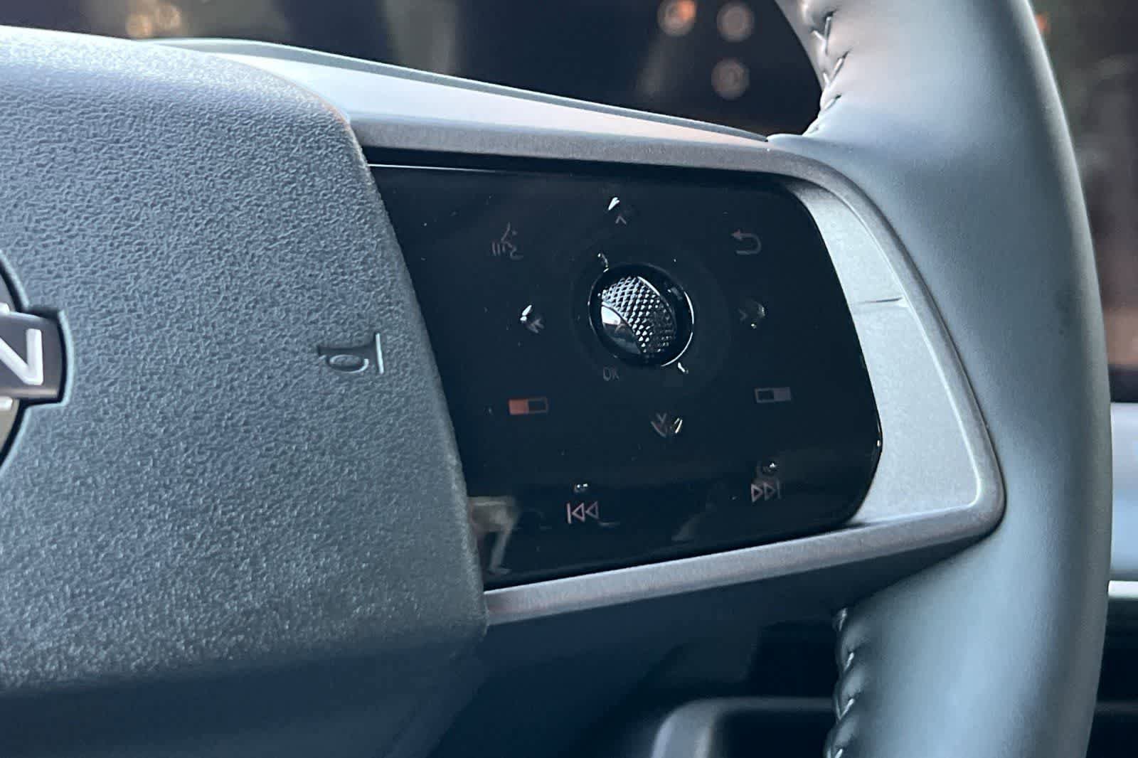 New 2026 Nissan Leaf SV+ FWD image 30