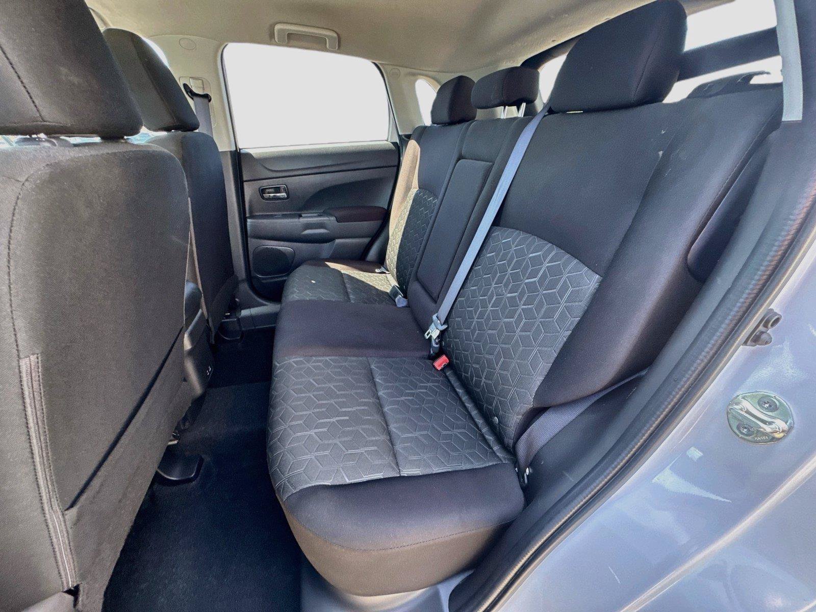 Used 2025 Mitsubishi Outlander Sport AWD image 12