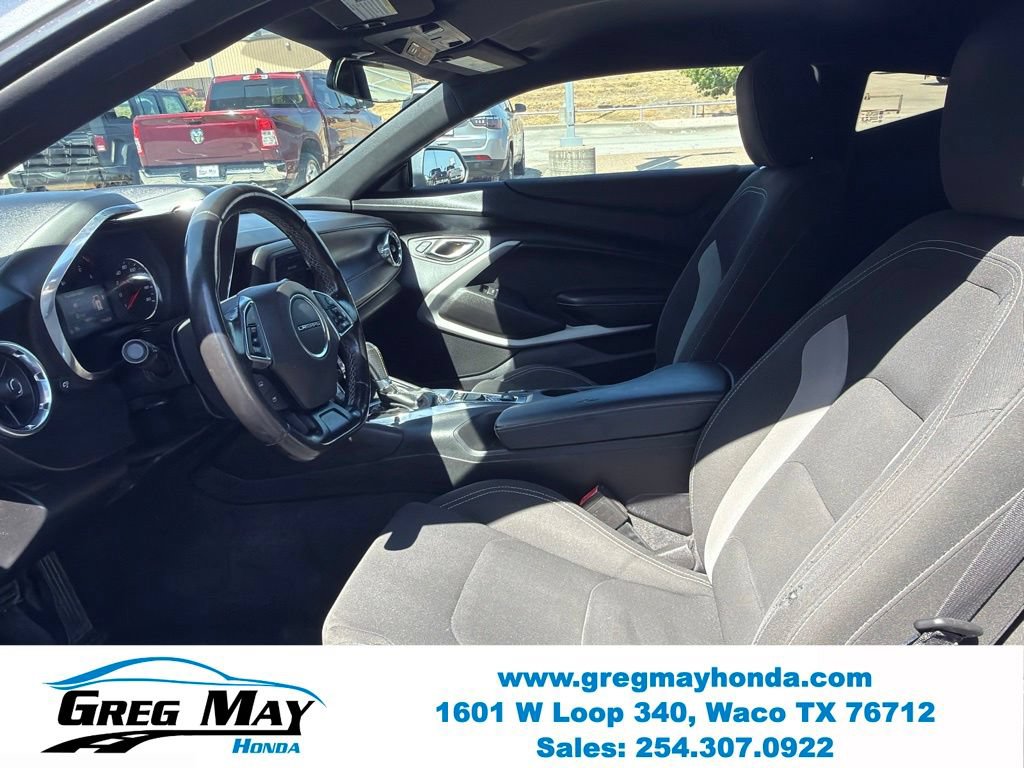 Used 2020 Chevrolet Camaro LT RWD image 14