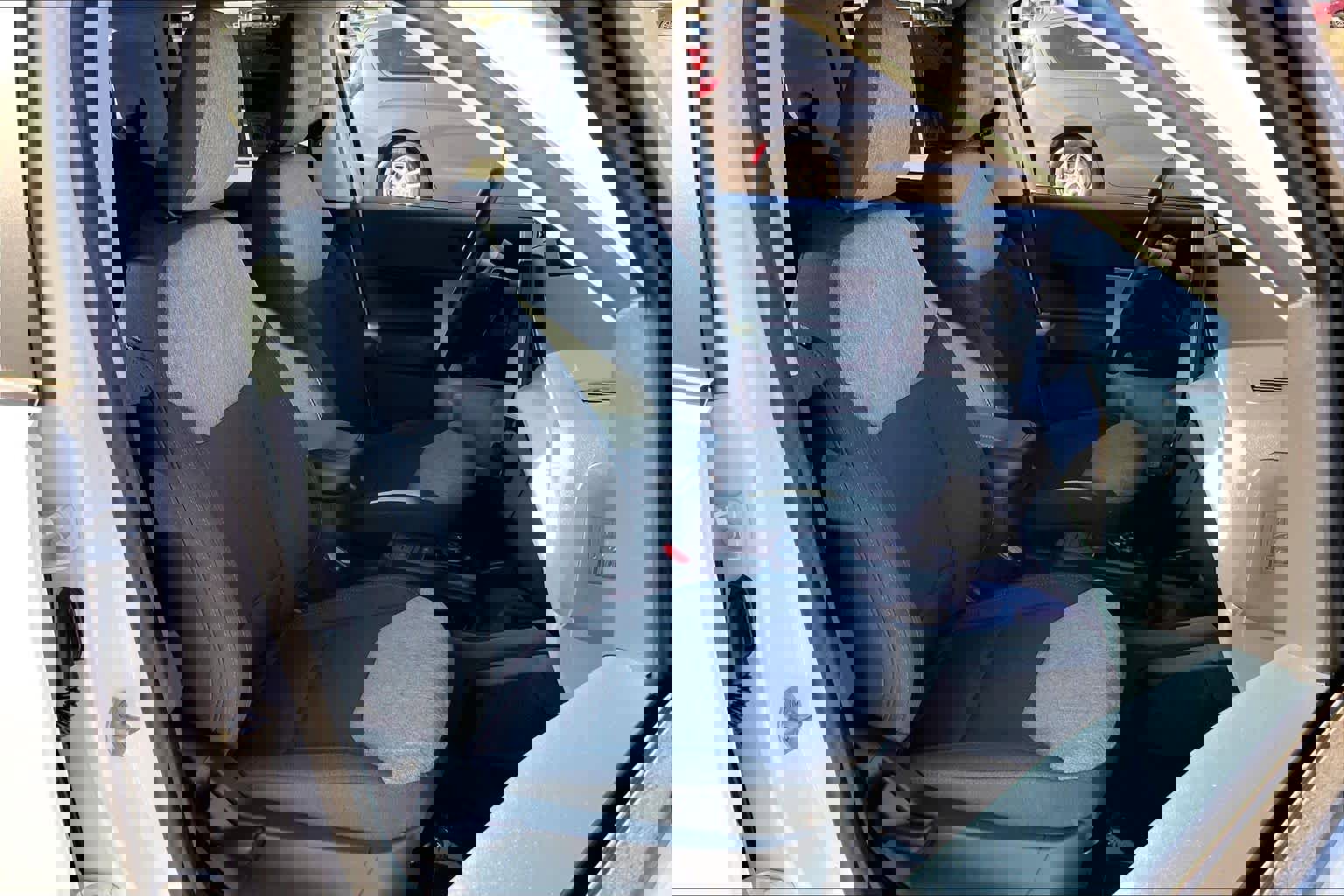 Used 2025 Ford Maverick XLT w/ Equipment Group 302A image 9