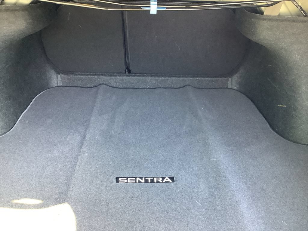 New 2026 Nissan Sentra SR w/ SR Premium Package FWD image 14