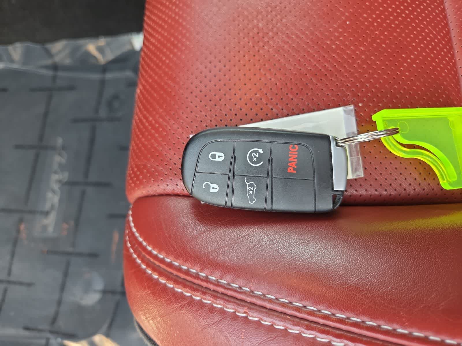 Used 2022 Dodge Durango SRT w/ Premium Interior Group AWD/4WD image 28