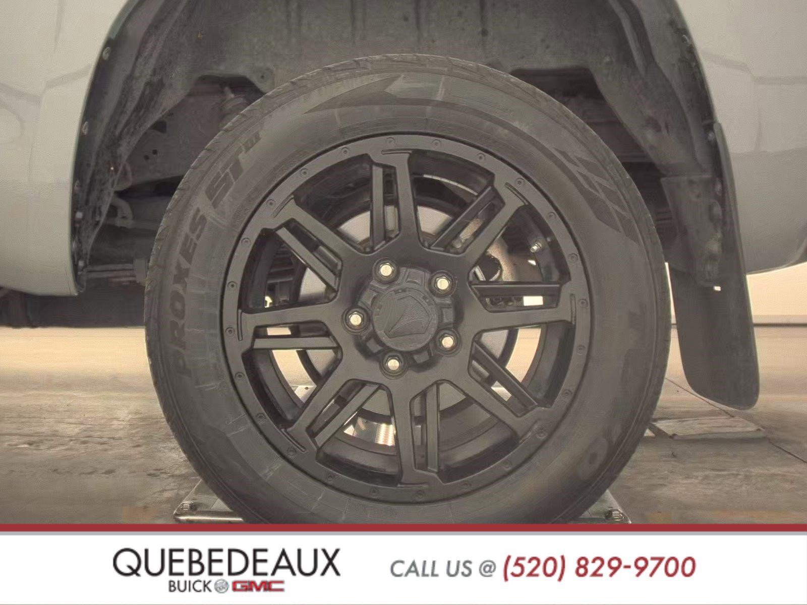 Used 2020 Toyota Tundra SR5 w/ SR5 Leather Package image 12