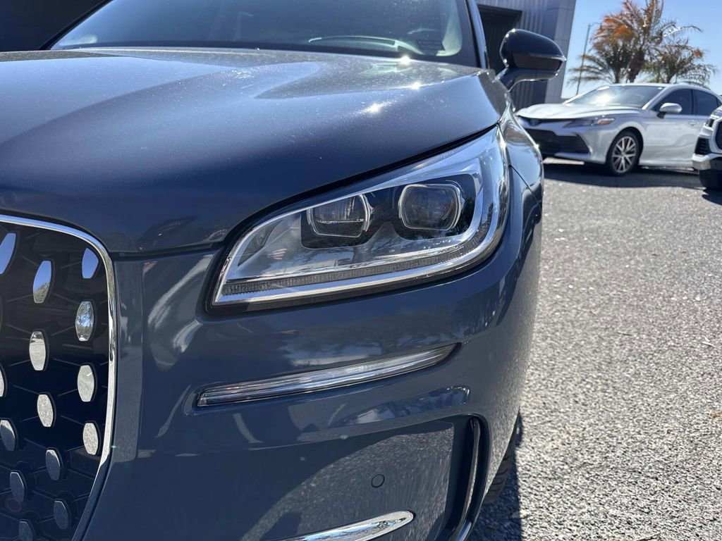 Used 2023 Lincoln Corsair Reserve w/ Equipment Group 202A image 10