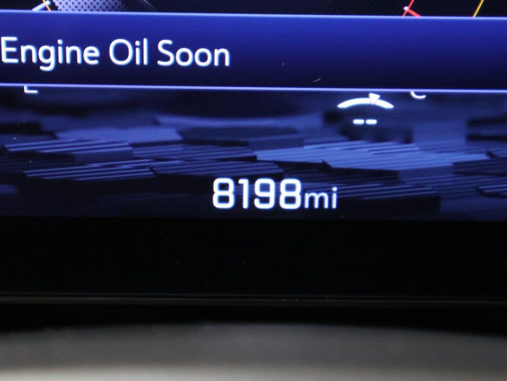 Used 2025 Chevrolet Suburban Premier image 39