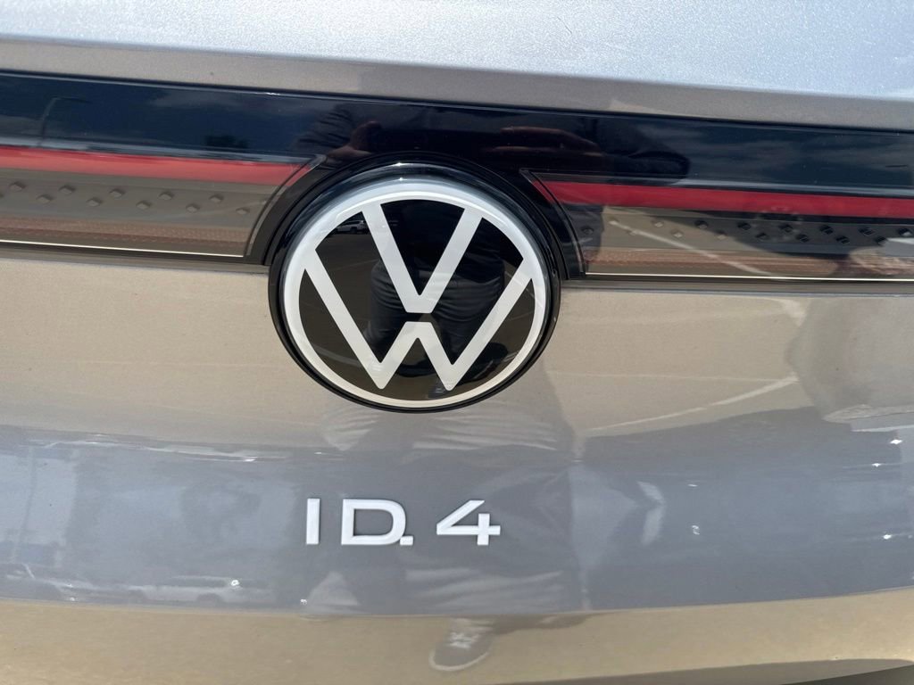 Used 2023 Volkswagen ID.4 Pro S AWD/4WD image 10