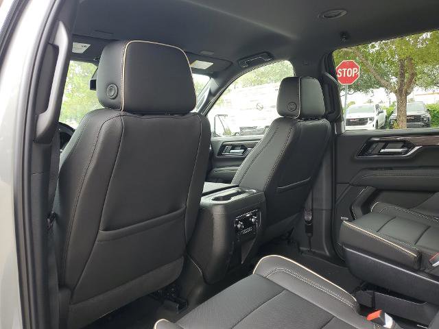 New 2025 GMC Yukon Elevation image 6