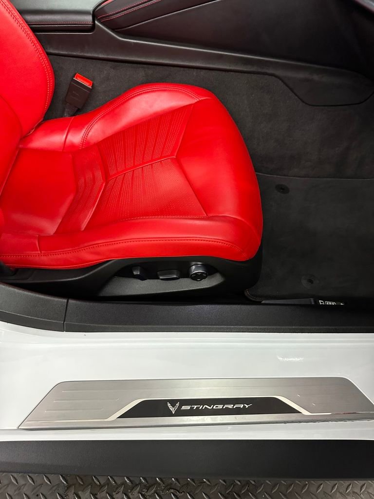 Used 2022 Chevrolet Corvette Stingray Preferred Cpe w/ Z51 Performance Package image 39