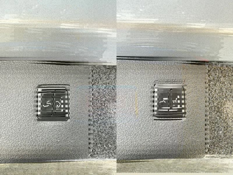 Used 2019 Bentley Bentayga image 36