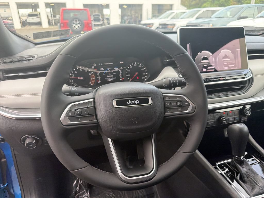 Used 2023 Jeep Compass Limited AWD/4WD image 21